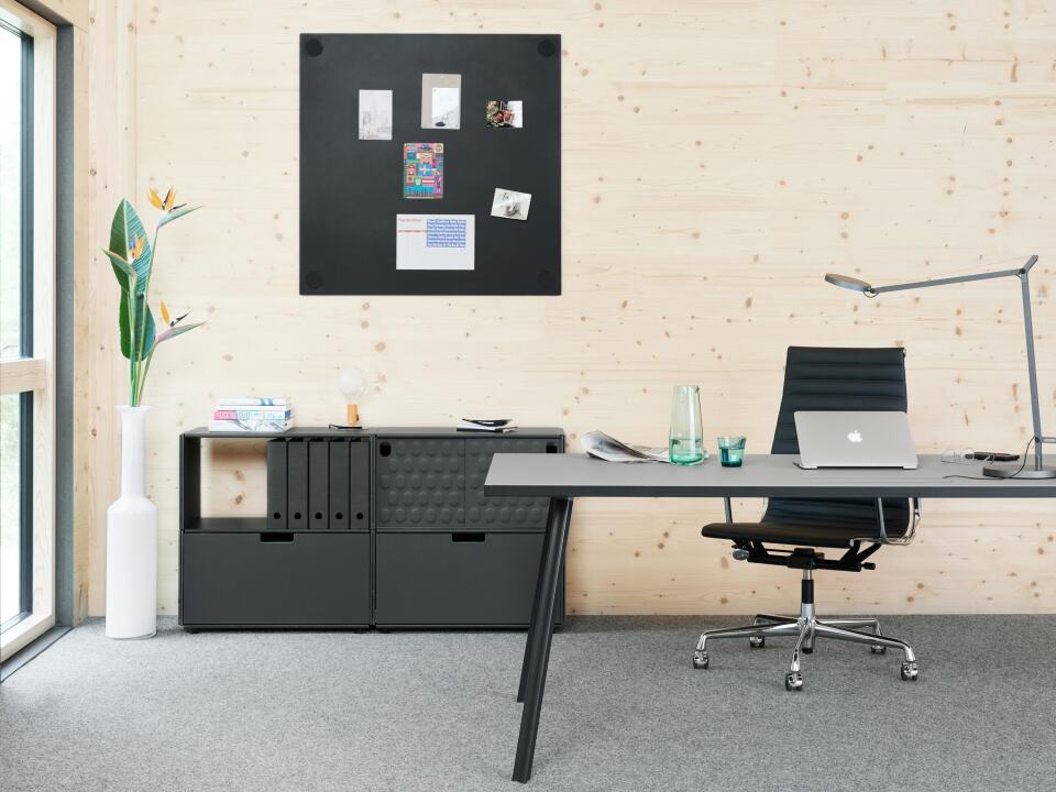 Linoleum desk with Beam table legs