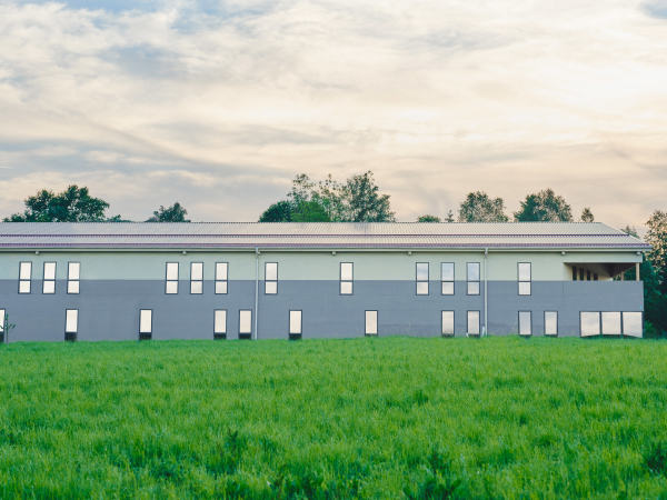 Unternehmen, Tischplatten, Tische & Gestelle, Regalsystem, Sitzsysteme, Office, Zubehör