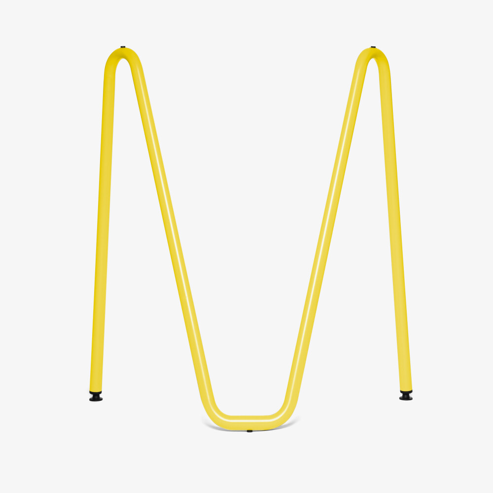 Sinus Tischbock in Größe M/L aus pulverbeschichtetem Stahl, gezeigt in Zinkgelb (RAL 1018).